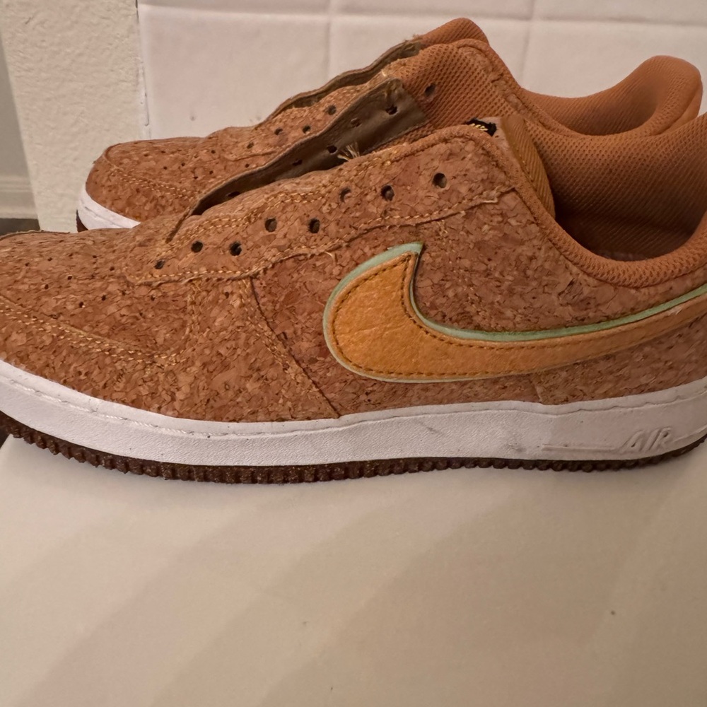 Nike Premium happy pineapple Cork Sneakers